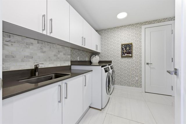 5000 N Ocean Drive 1001, Singer Island, FL 33404