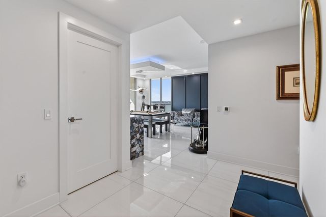 5000 N Ocean Drive 1001, Singer Island, FL 33404