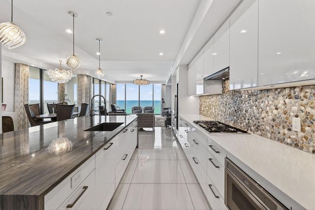 5000 N Ocean Drive 1001, Singer Island, FL 33404