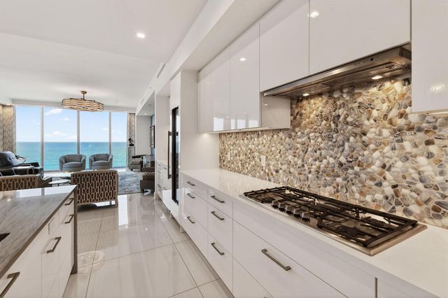 5000 N Ocean Drive 1001, Singer Island, FL 33404