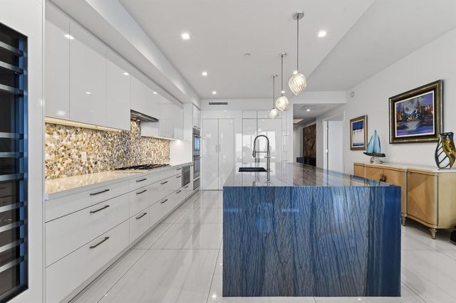 5000 N Ocean Drive 1001, Singer Island, FL 33404