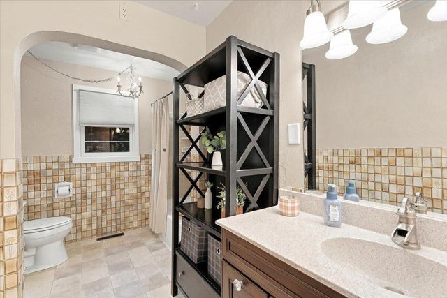 216 ELMWOOD Drive, Council Bluffs, IA 51503