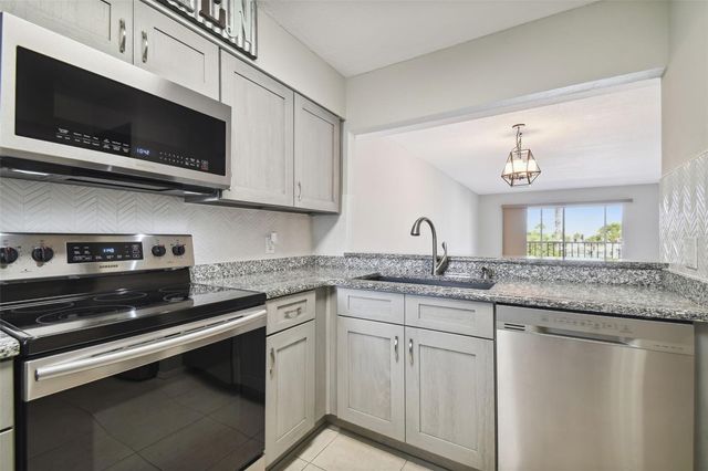 5557 SEA FOREST DRIVE 214, New Port Richey, FL 34652