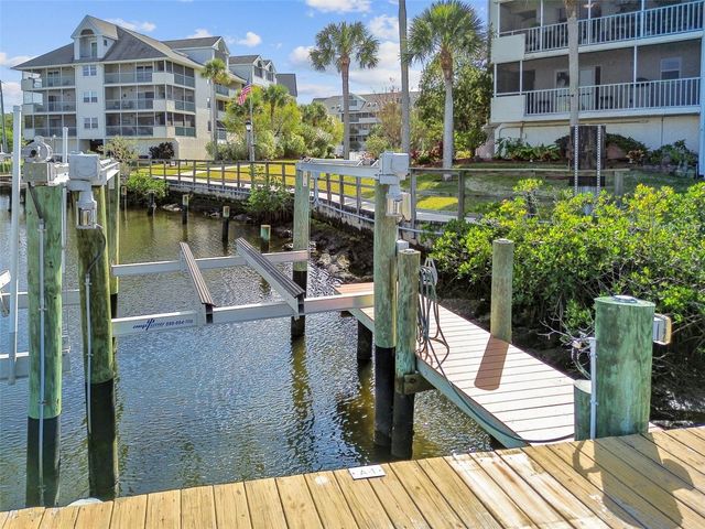 5557 SEA FOREST DRIVE 214, New Port Richey, FL 34652