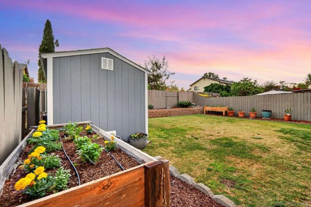 13850 Midgrove Ct, Poway, CA 92064