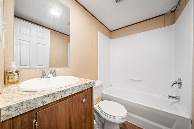 703 Sun Land Circle, Dawson, TX 76639