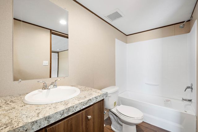 703 Sun Land Circle, Dawson, TX 76639