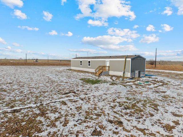 703 Sun Land Circle, Dawson, TX 76639