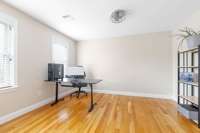 656 Shining Rock Dr, Northbridge, MA 01534