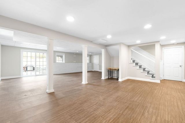 656 Shining Rock Dr, Northbridge, MA 01534