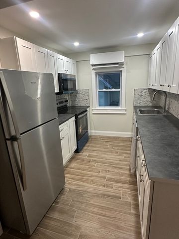 122 Park 2, Stoughton, MA 02072