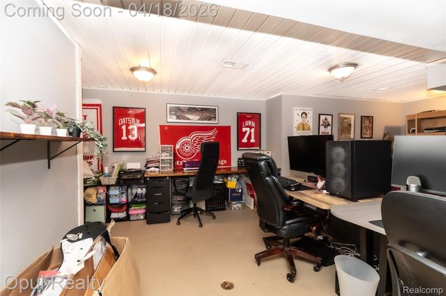 31493 Elmwood Street, Garden City, MI 48135