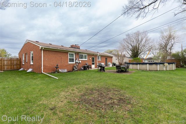 31493 Elmwood Street, Garden City, MI 48135