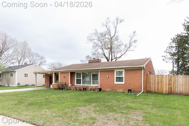 31493 Elmwood Street, Garden City, MI 48135