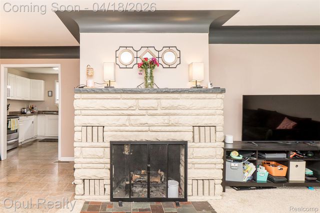 31493 Elmwood Street, Garden City, MI 48135