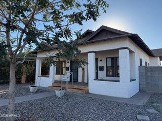 438 N 17TH Avenue, Phoenix, AZ 85007