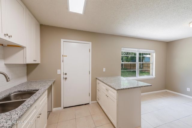 1174 CAPE CHARLES Avenue, Jacksonville, FL 32233