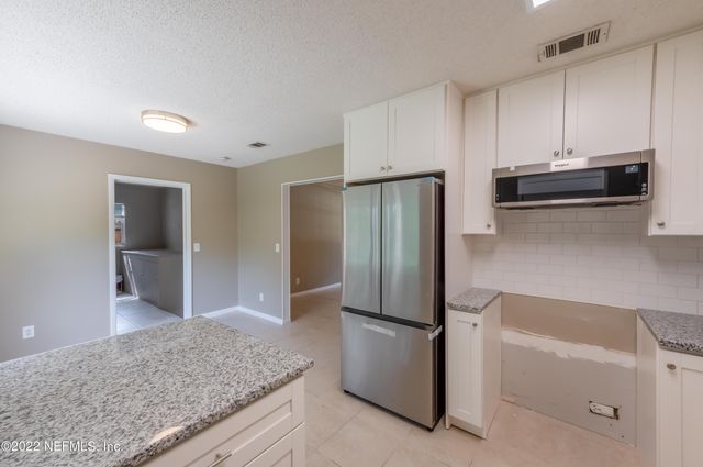 1174 CAPE CHARLES Avenue, Jacksonville, FL 32233