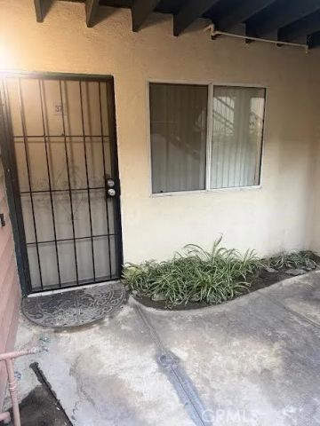2655 Shadow Hills 37, San Bernardino, CA 92407