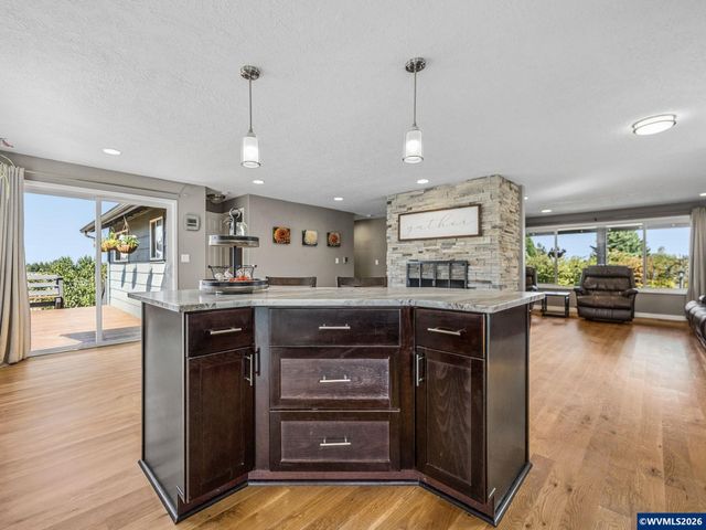 6995 Aumsville Hwy SE, Salem, OR 97317