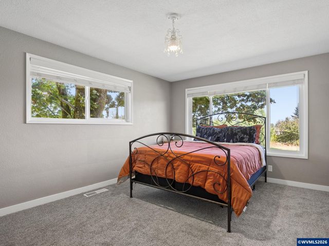 6995 Aumsville Hwy SE, Salem, OR 97317