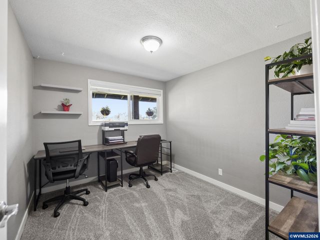 6995 Aumsville Hwy SE, Salem, OR 97317