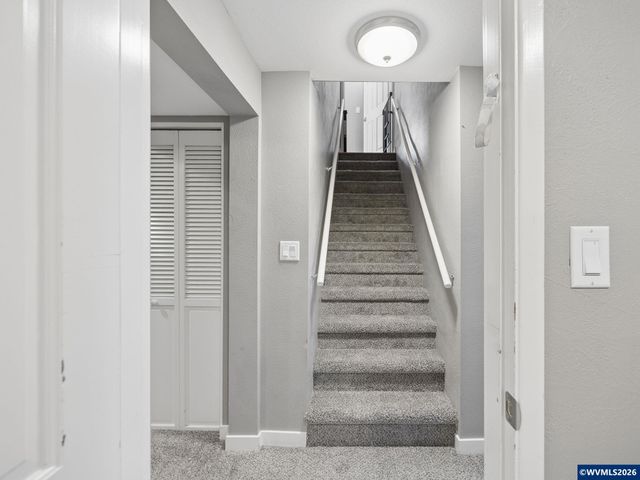 6995 Aumsville Hwy SE, Salem, OR 97317