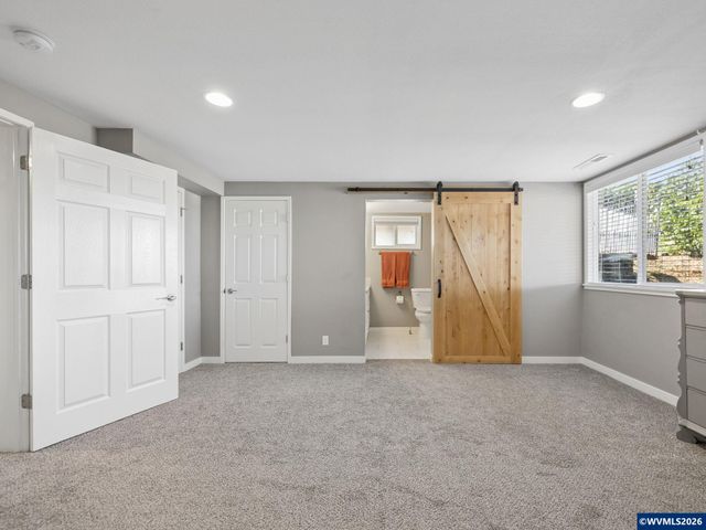 6995 Aumsville Hwy SE, Salem, OR 97317