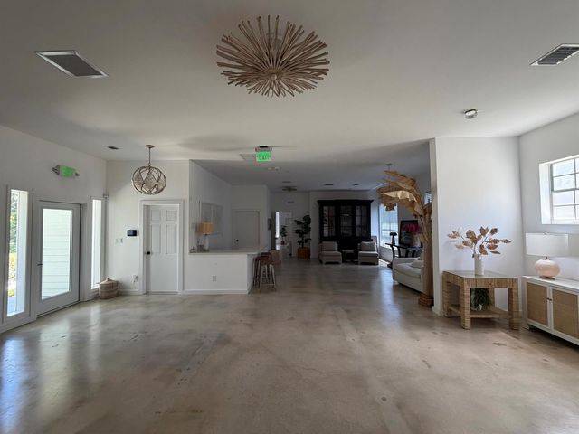 200 SE 7th Avenue, Delray Beach, FL 33483