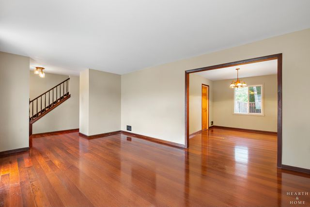 506 Old Hunt Road, Fox River Grove, IL 60021