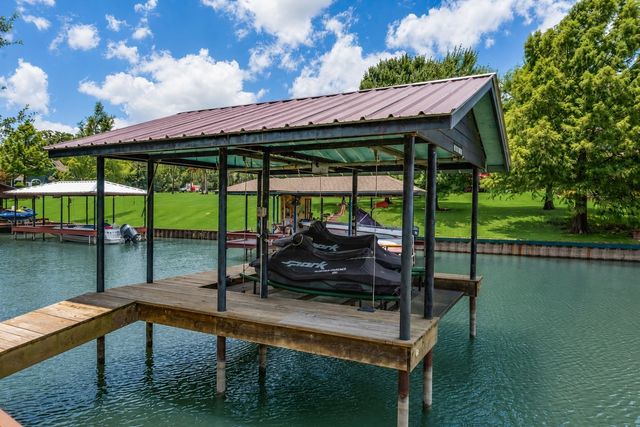111 Bull Run Drive, Streetman, TX 75859