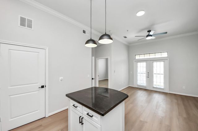 6363 San Felipe Street 385, Houston, TX 77057