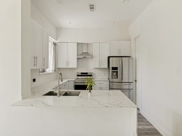9495 Timberleaf Drive, Dallas, TX 75243