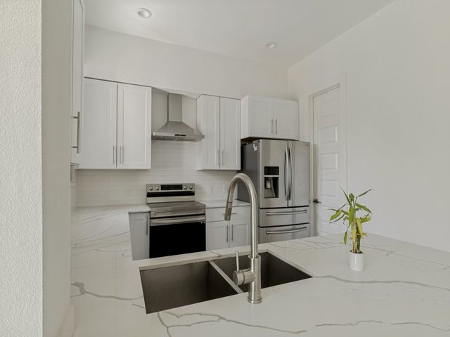 9495 Timberleaf Drive, Dallas, TX 75243