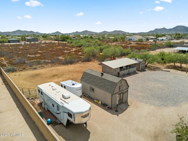1011 E MADDOCK Road, Phoenix, AZ 85086