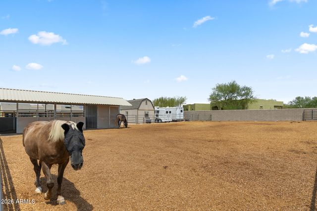 1011 E MADDOCK Road, Phoenix, AZ 85086