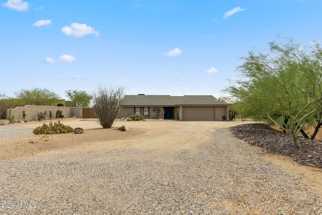 1011 E MADDOCK Road, Phoenix, AZ 85086