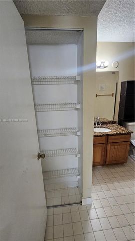 801 Lyons Rd 19203, Coconut Creek, FL 33063