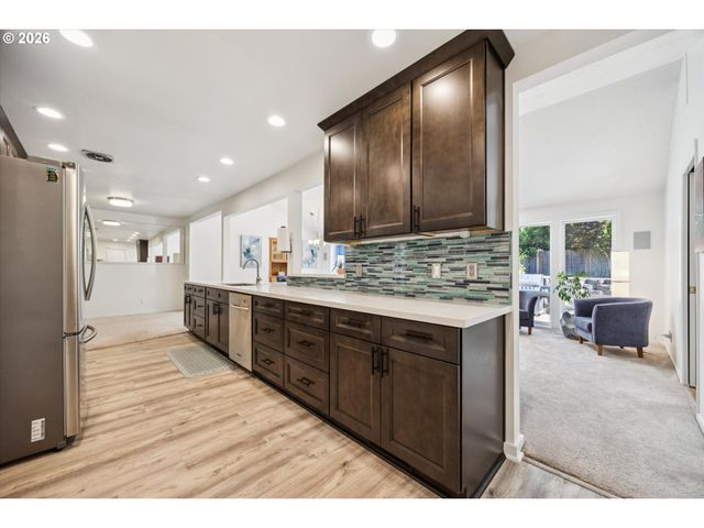 13165 Sw BRIGHTWOOD St, Beaverton, OR 97005