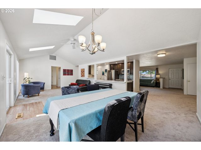 13165 Sw BRIGHTWOOD St, Beaverton, OR 97005