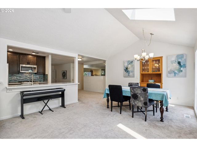 13165 Sw BRIGHTWOOD St, Beaverton, OR 97005