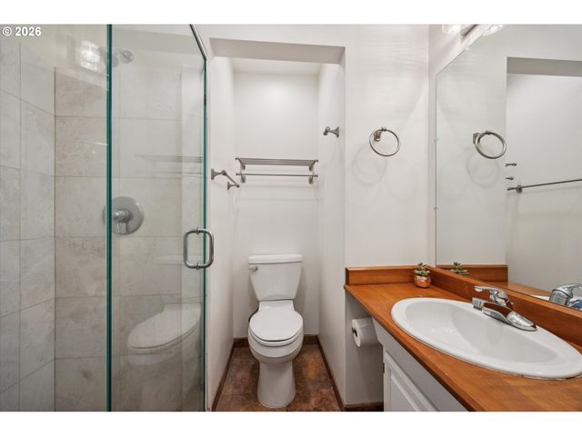 13165 Sw BRIGHTWOOD St, Beaverton, OR 97005