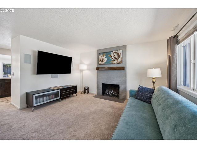 13165 Sw BRIGHTWOOD St, Beaverton, OR 97005