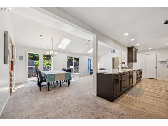 13165 Sw BRIGHTWOOD St, Beaverton, OR 97005