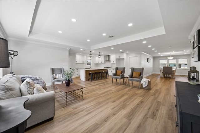 1827 Millwood Drive, Houston, TX 77008