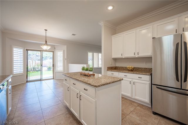 2127 King Mesa Drive, Henderson, NV 89012