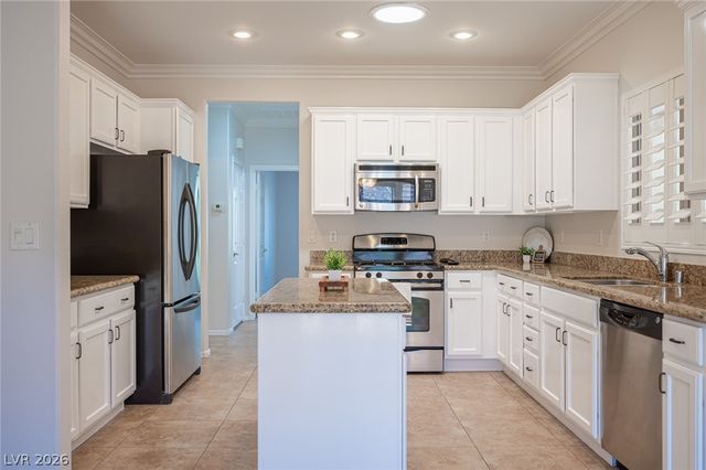 2127 King Mesa Drive, Henderson, NV 89012