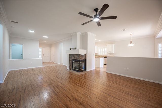 2127 King Mesa Drive, Henderson, NV 89012