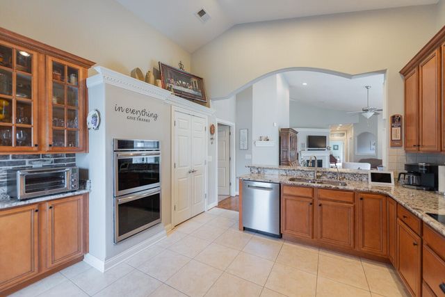 121 Avalon Path, Georgetown, KY 40324