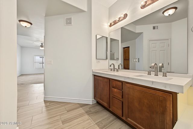5350 E DEER VALLEY Drive 4439, Phoenix, AZ 85054